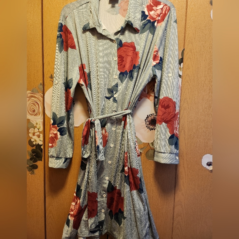 Summer dress With a tie on the side